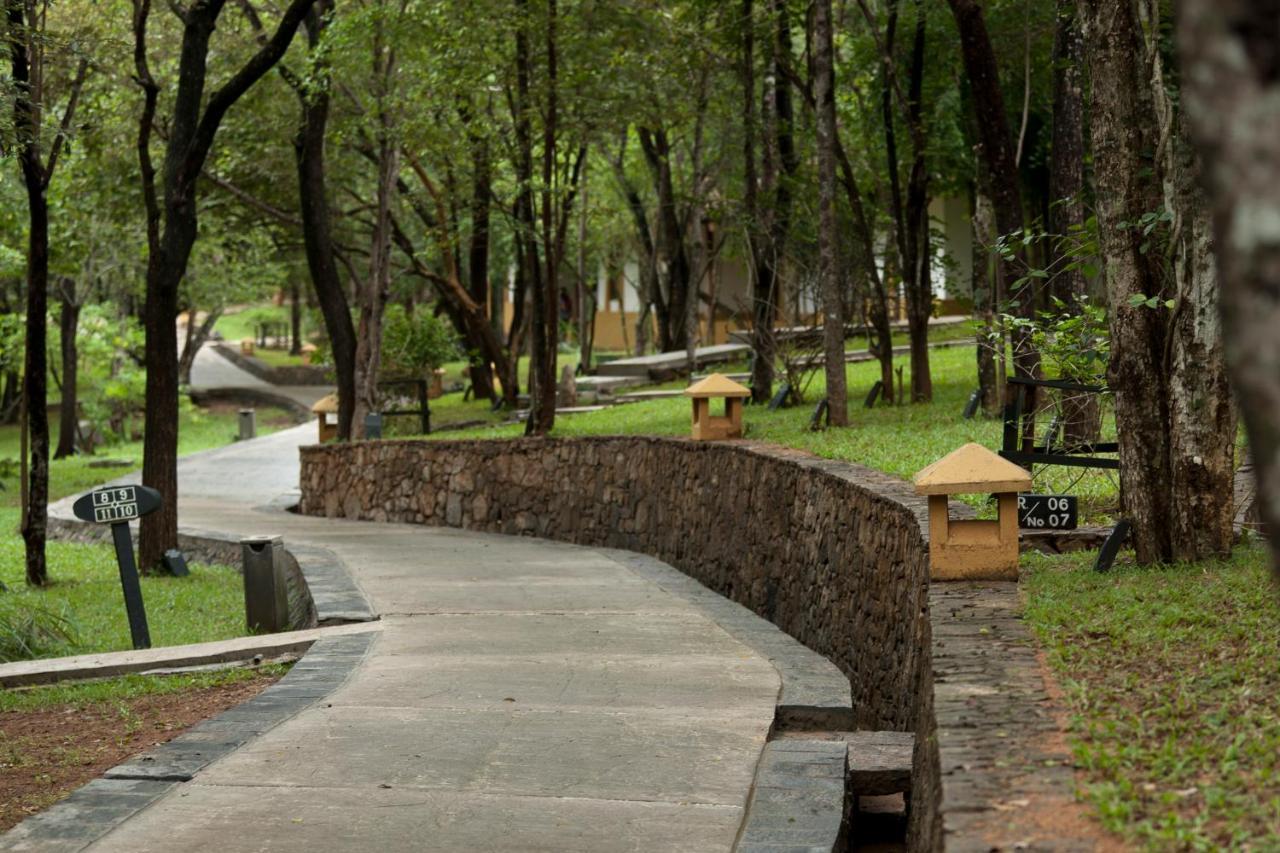 Amaya Lake Dambulla Sigiriya Esterno foto